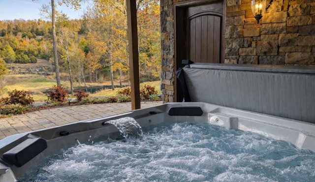 The Bunkhouse at Rock Canyon + Free Tickets + Year-Round Hot Tub