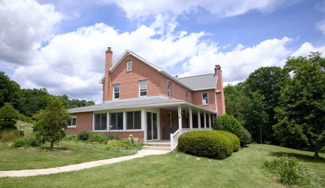 The Homestead at Anderson Ridge |Pool & Trails