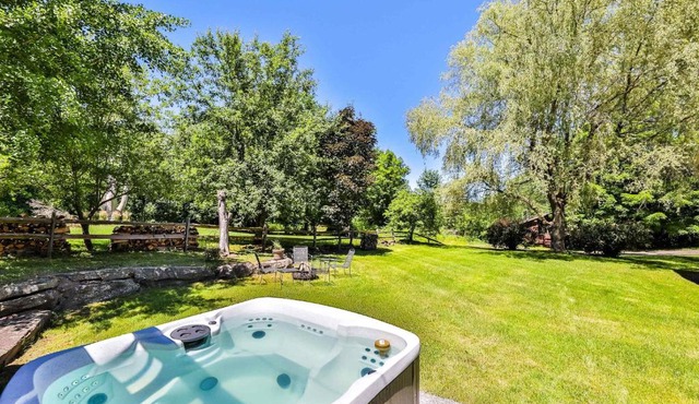 The Makely House - Hot Tub Barn Large Groups