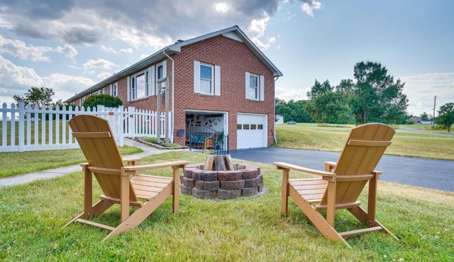 The MD/PA Line Retreat: Scenic Country Getaway!