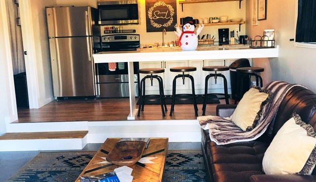 The Pines Studio North Beautifully Decorated Minutes to the Buffalo River
