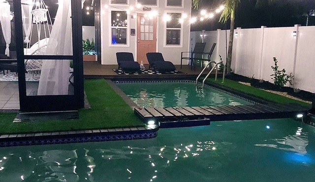 Tiny home get away with resort feel!