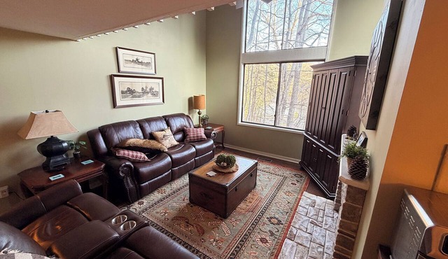 To The Mountains | Massanutten Townhouse | Arcade | Near Slopes