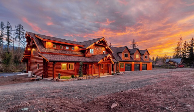Tranquil River Front Log Cabin Retreat