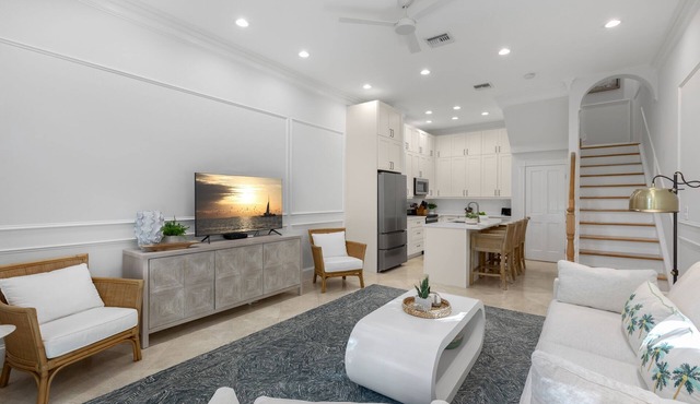 TROPICAL FRONT ~ Remodeled 2 BR, 2.5 Ba w/Parking in Perfect Location!