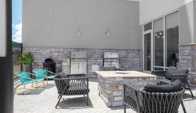 Vacation is Calling! Free Breakfast, Free Parking, Pet-friendly Property, Pool