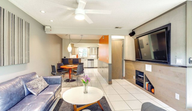 Water View! Walkable Gem Near Bayshore Boulevard
