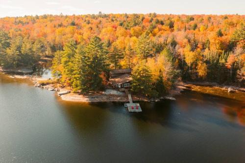 Waterfront private cottage on Koshlong Lake