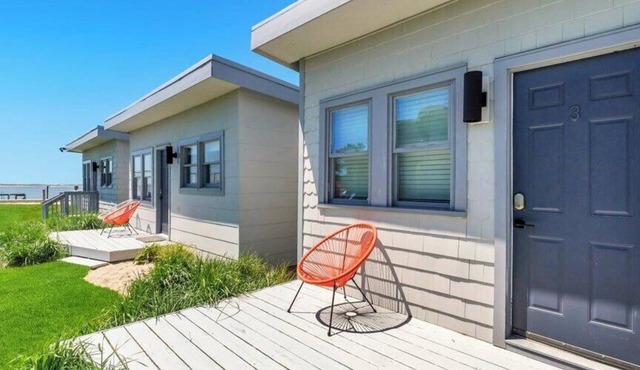 Waterfront studio and more in a Boutique Hotel, Heart of Hampton Bays,.