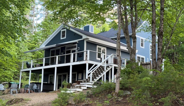 Welcome to the Bear’s Den. A Delightful house on Lake Winnipesaukee in Meredith.