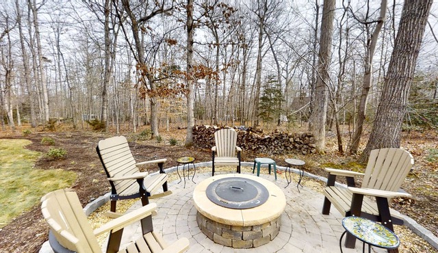 WillowWinds II- Water Access, Cozy, Outdoor Firepit, Community Amenities, Boat Slip
