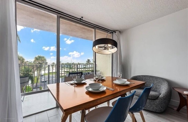 Beach Condo/High-End Finishes/Island Beach Resort/No Cleaning Fee/Condo 310