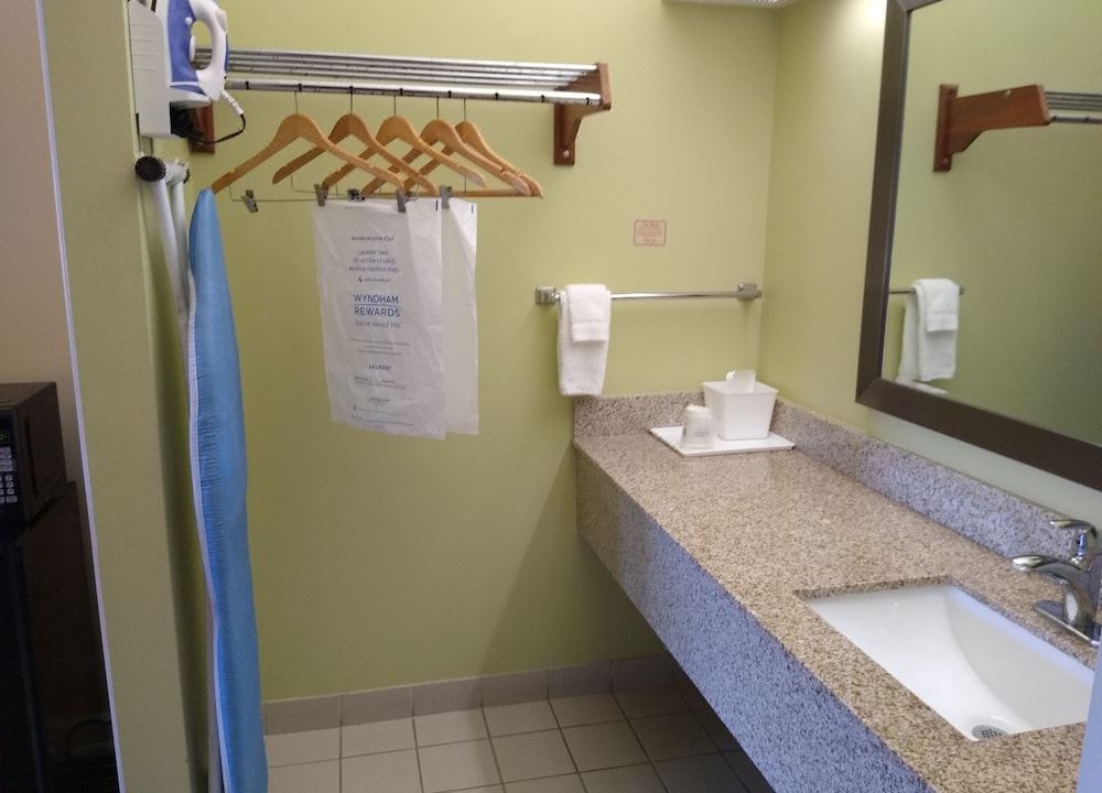 Photo of Bathroom in Kingsland