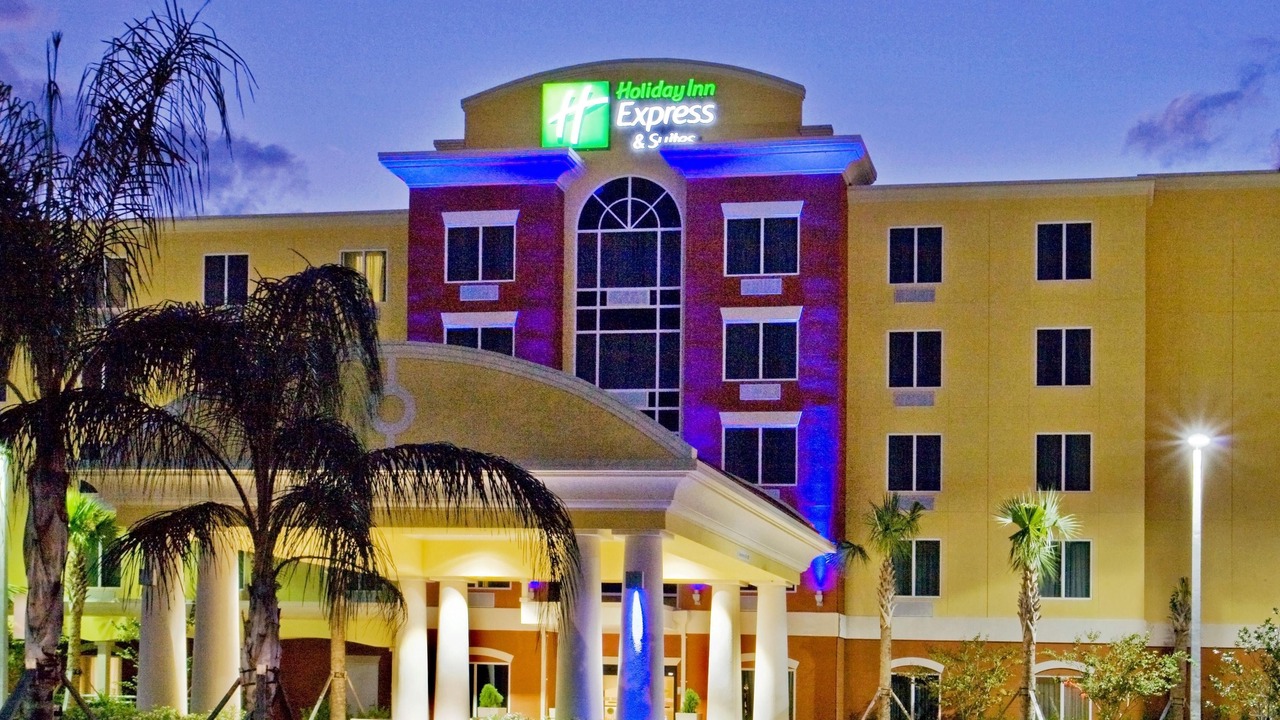 Photo of Buildings in Saint Lucie West