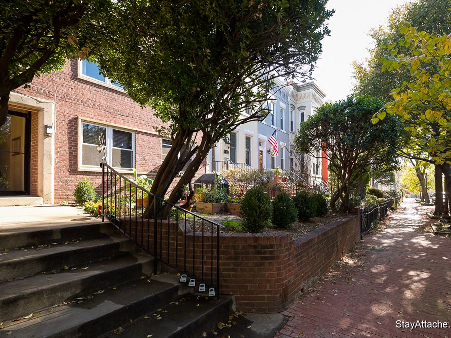 Photo of Buildings in Navy Yard