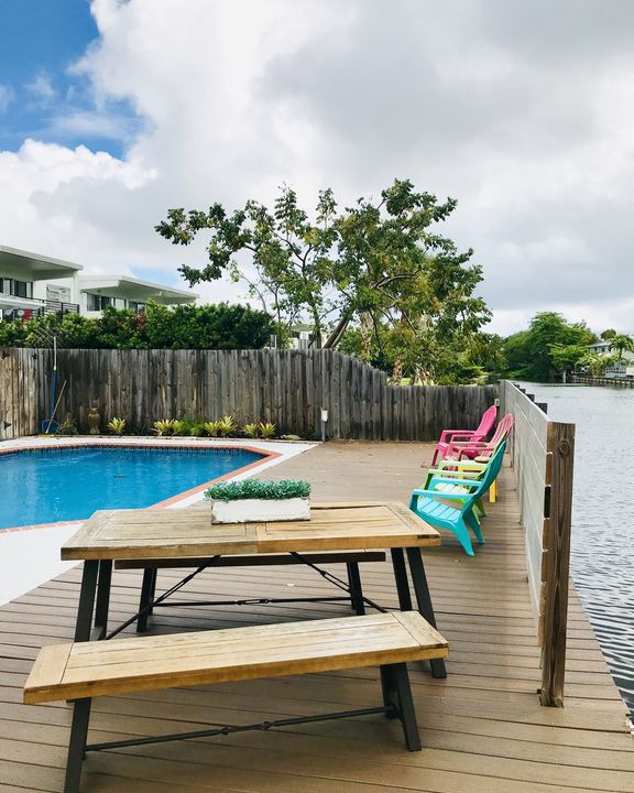 Photo of Outdoor in Middle River Terrace