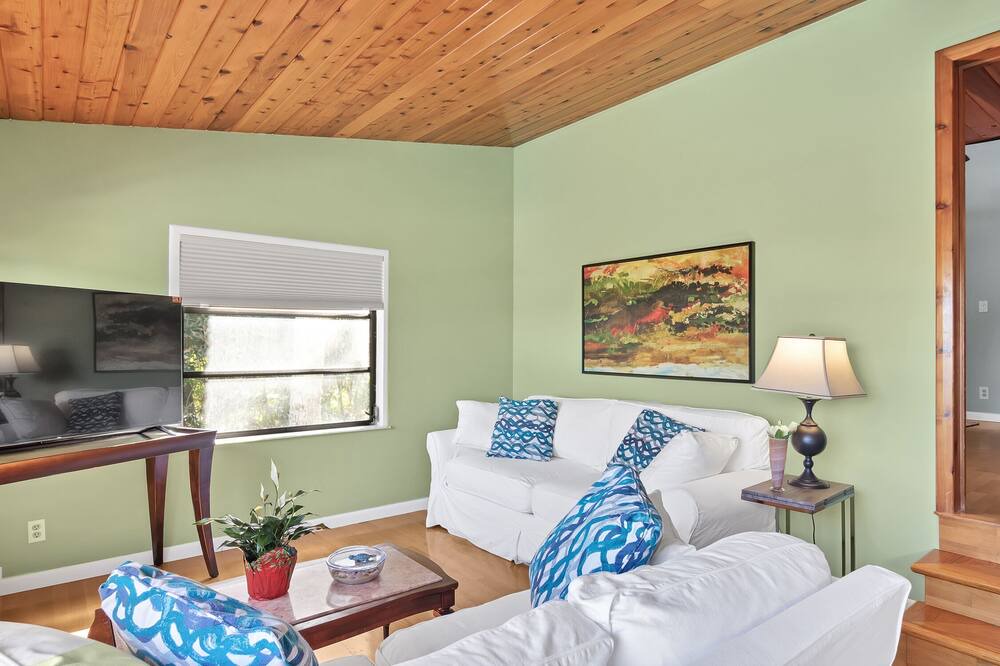 Photo of Livingroom in Sebastian