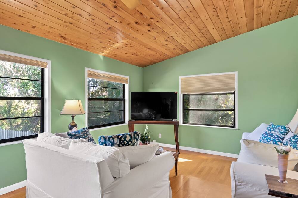 Photo of Livingroom in Sebastian