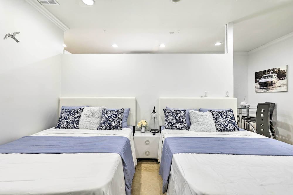 Photo of Bedroom in Tamiami