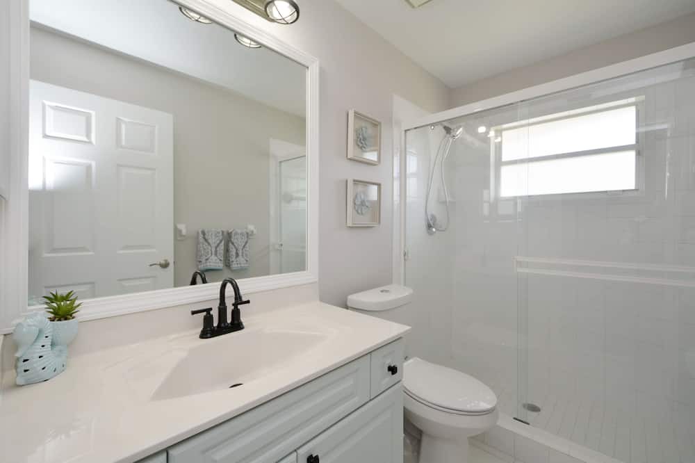 Photo of Bathroom in Rockledge
