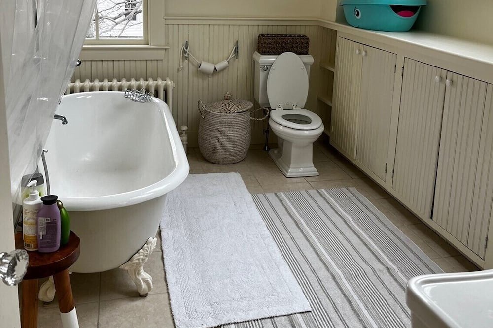 Photo of Bathroom in Peaks Island