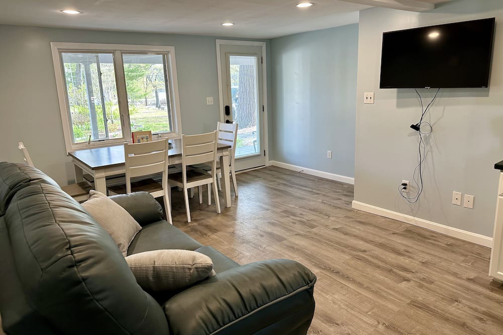 Photo of Livingroom in Gray