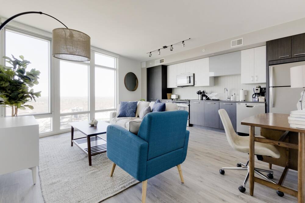 Photo of Livingroom in Tysons