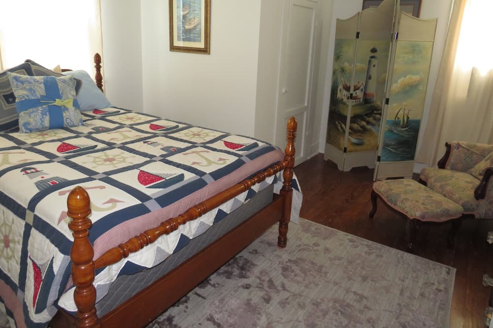 Photo of Bedroom in Crisfield