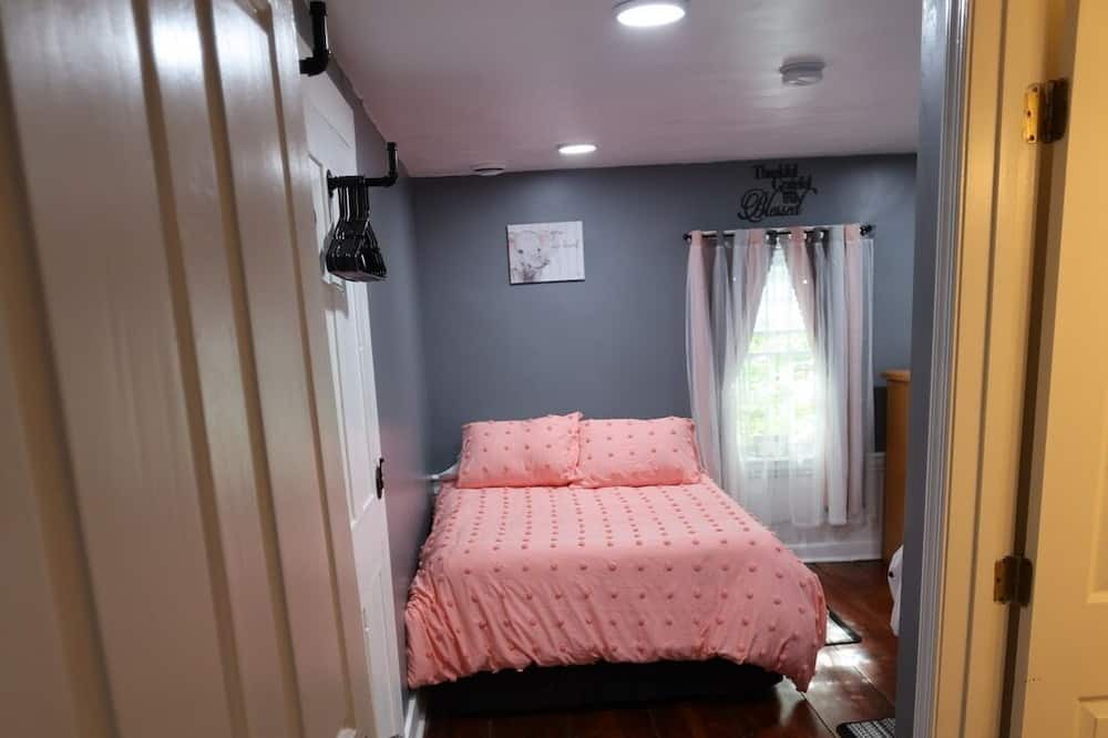 Photo of Bedroom in New Oxford