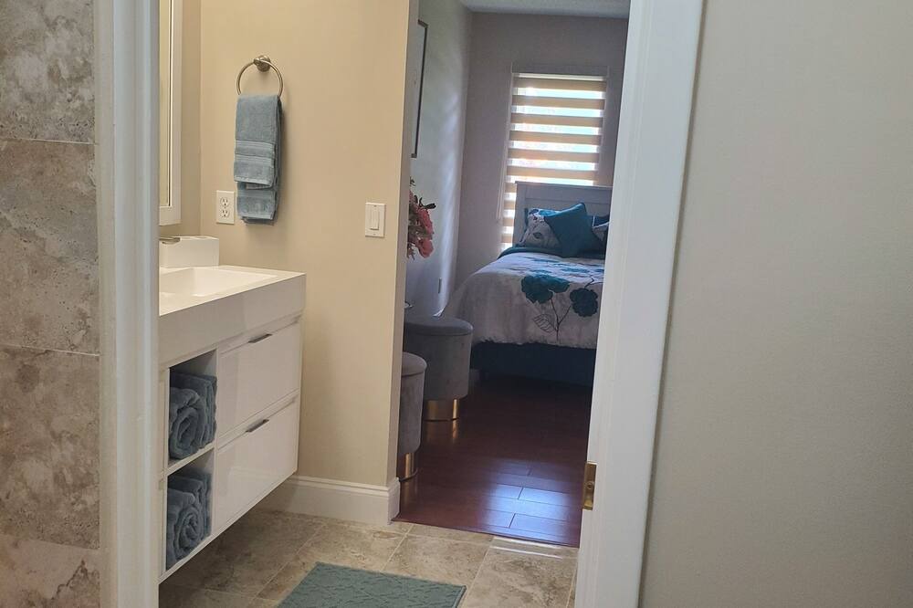 Photo of Others in Florida Ridge