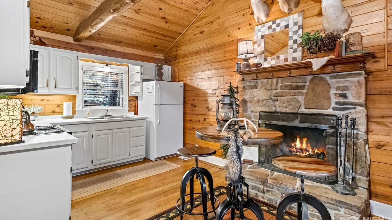 Photo of Kitchen in Eureka Springs