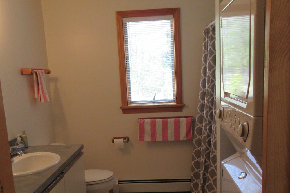 Photo of Bathroom in Sebascodegan Island