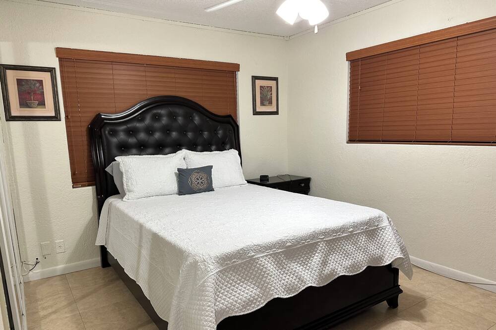 Photo of Bedroom in Poiciana Park II