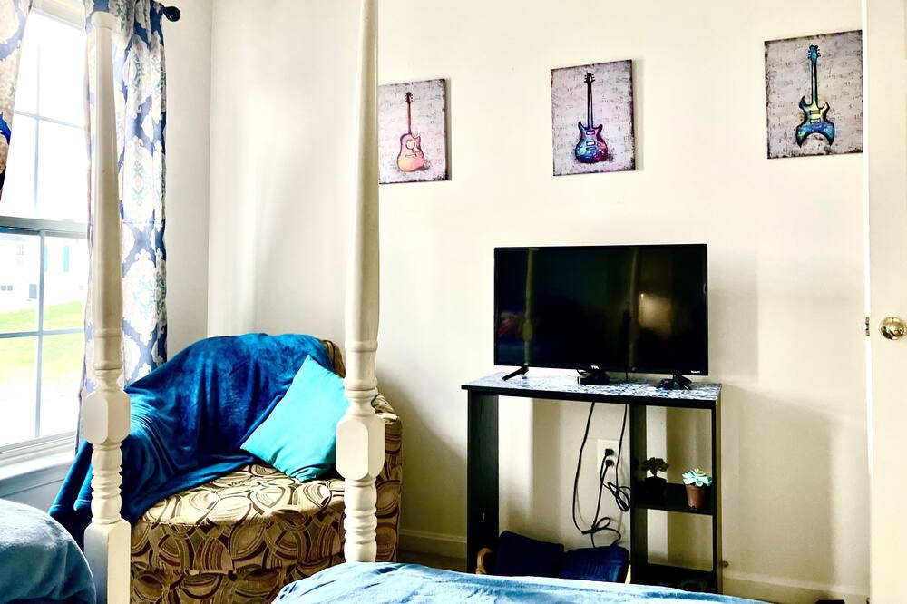 Photo of Bedroom in Boonsboro