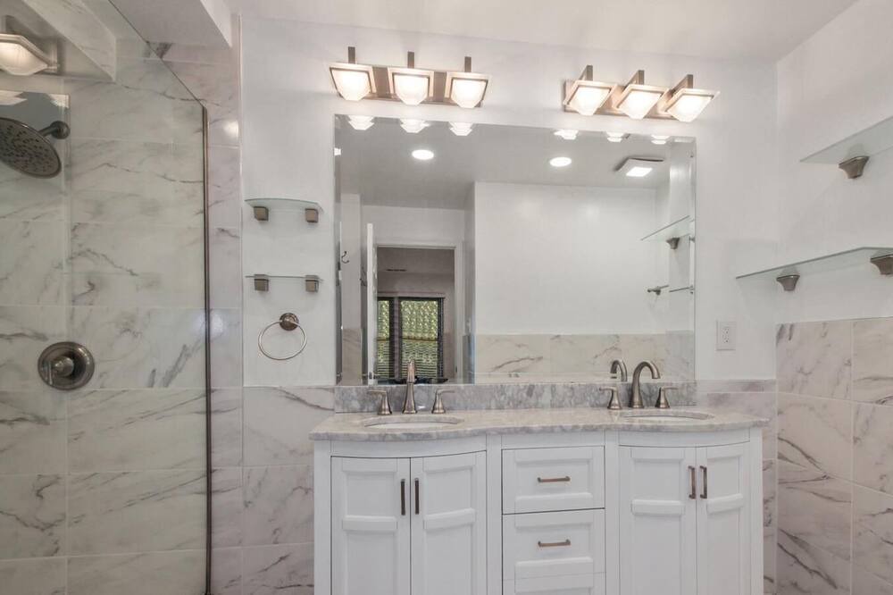 Photo of Bathroom in North Bethesda