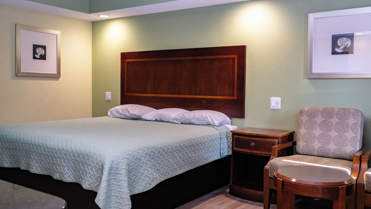 Photo of Bedroom in Riviera Beach