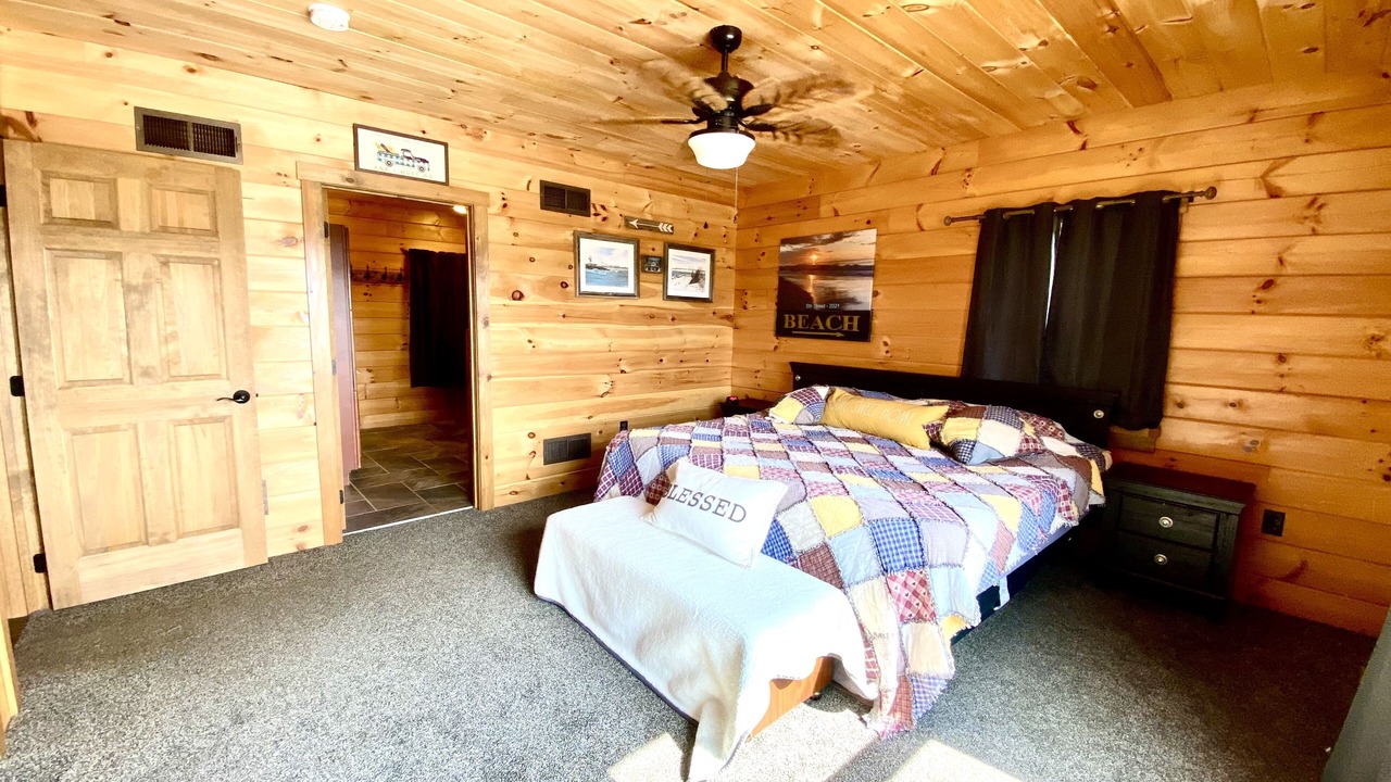 Photo of Bedroom in Harrisonville