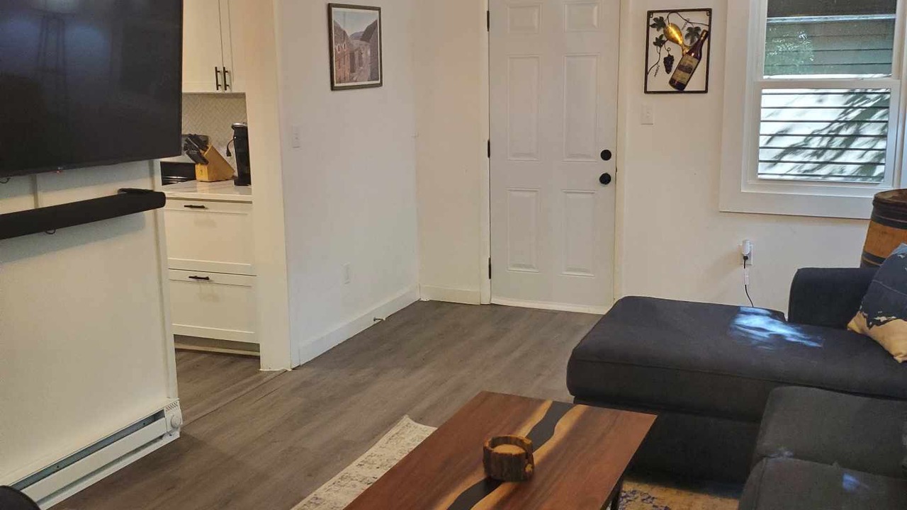 Photo of Livingroom in Kabletown