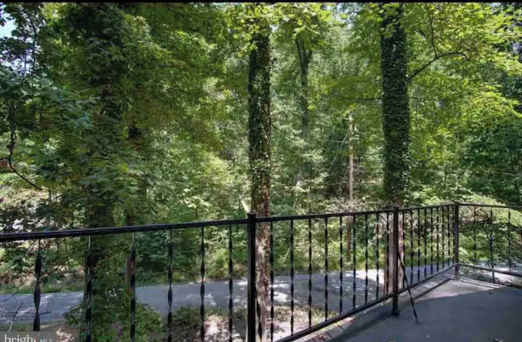 Photo of Outdoor in Kabletown