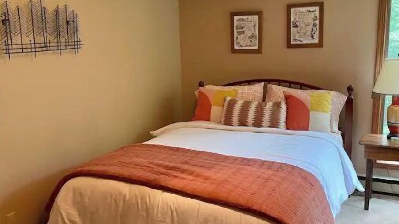 Photo of Bedroom in Old Timberline