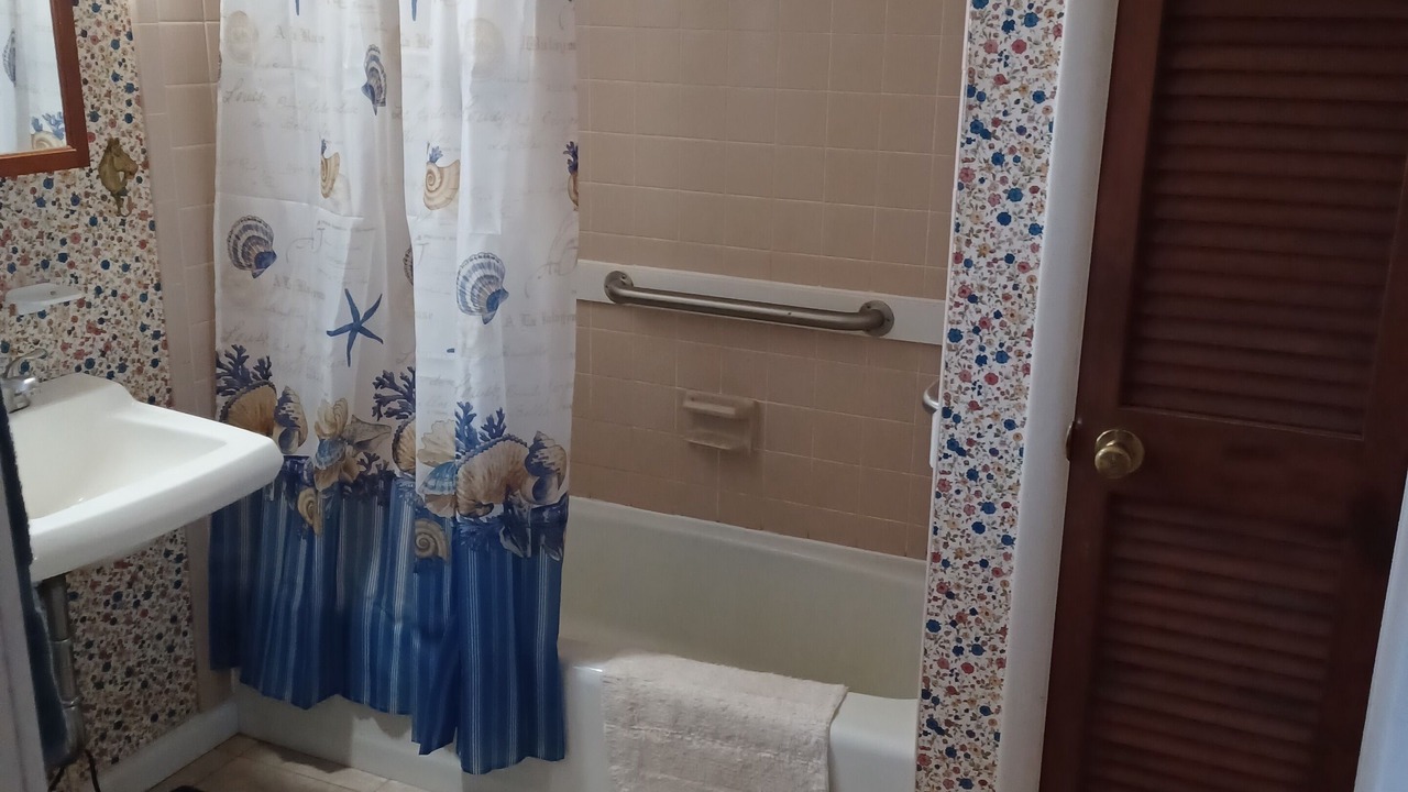 Photo of Bathroom in Ruby