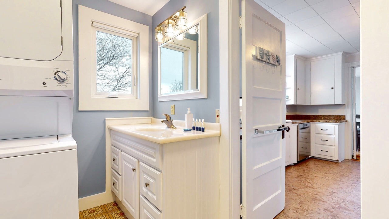 Photo of Bathroom in Pine Point