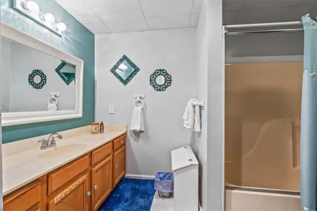 Photo of Bathroom in Massanutten