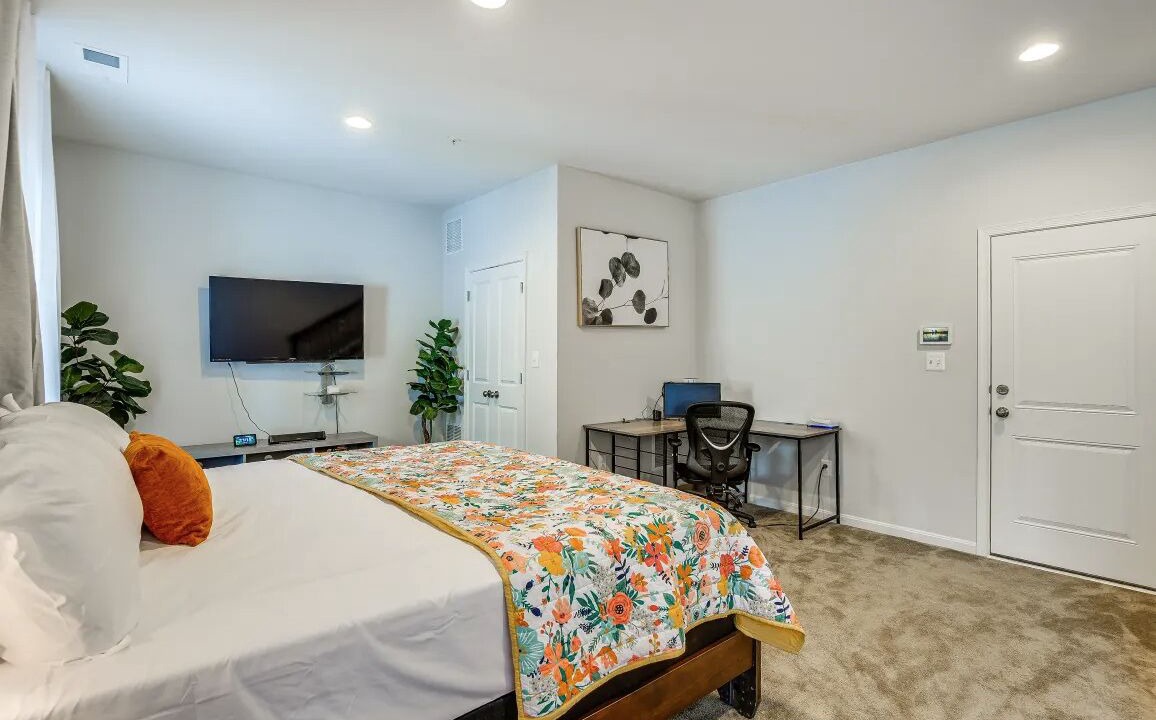 Photo of Bedroom in South Gate