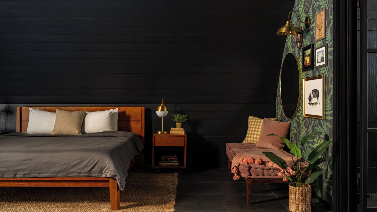 Photo of Bedroom in Newtonville