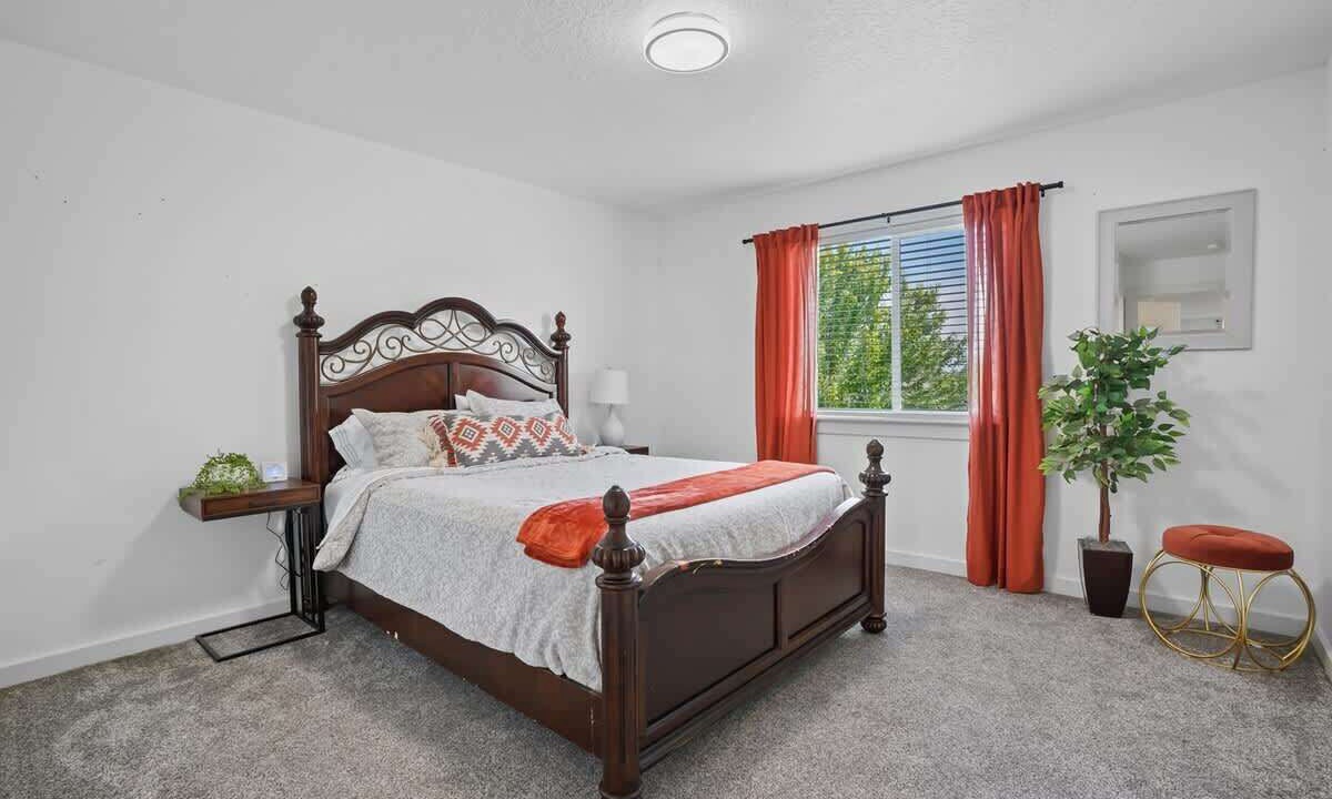 Photo of Bedroom in Nampa
