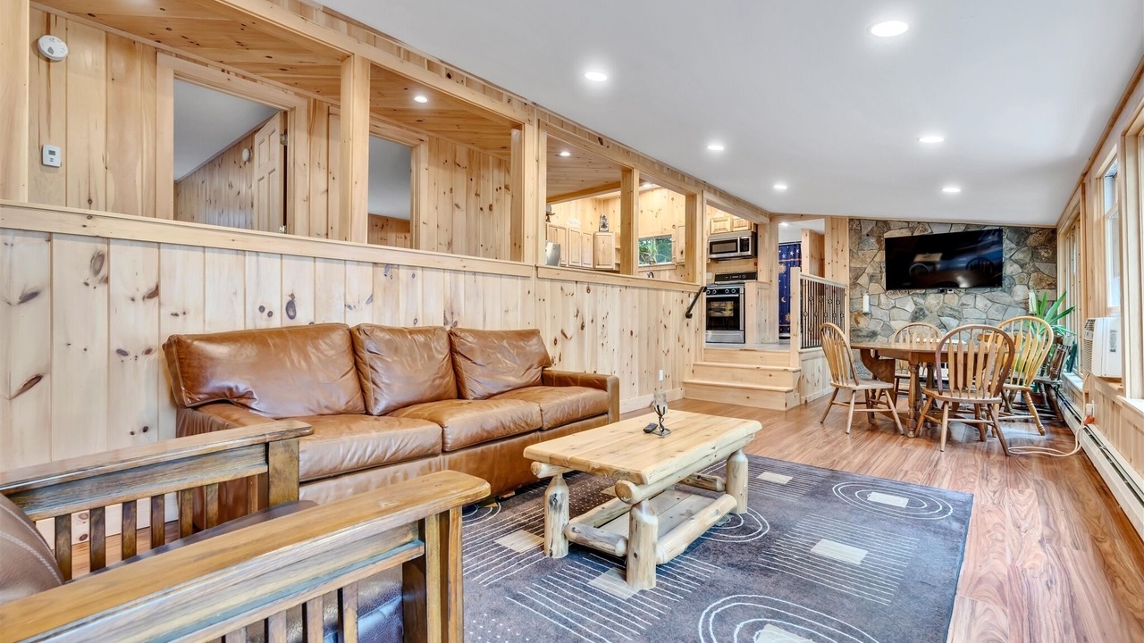 Photo of Livingroom in Sebago