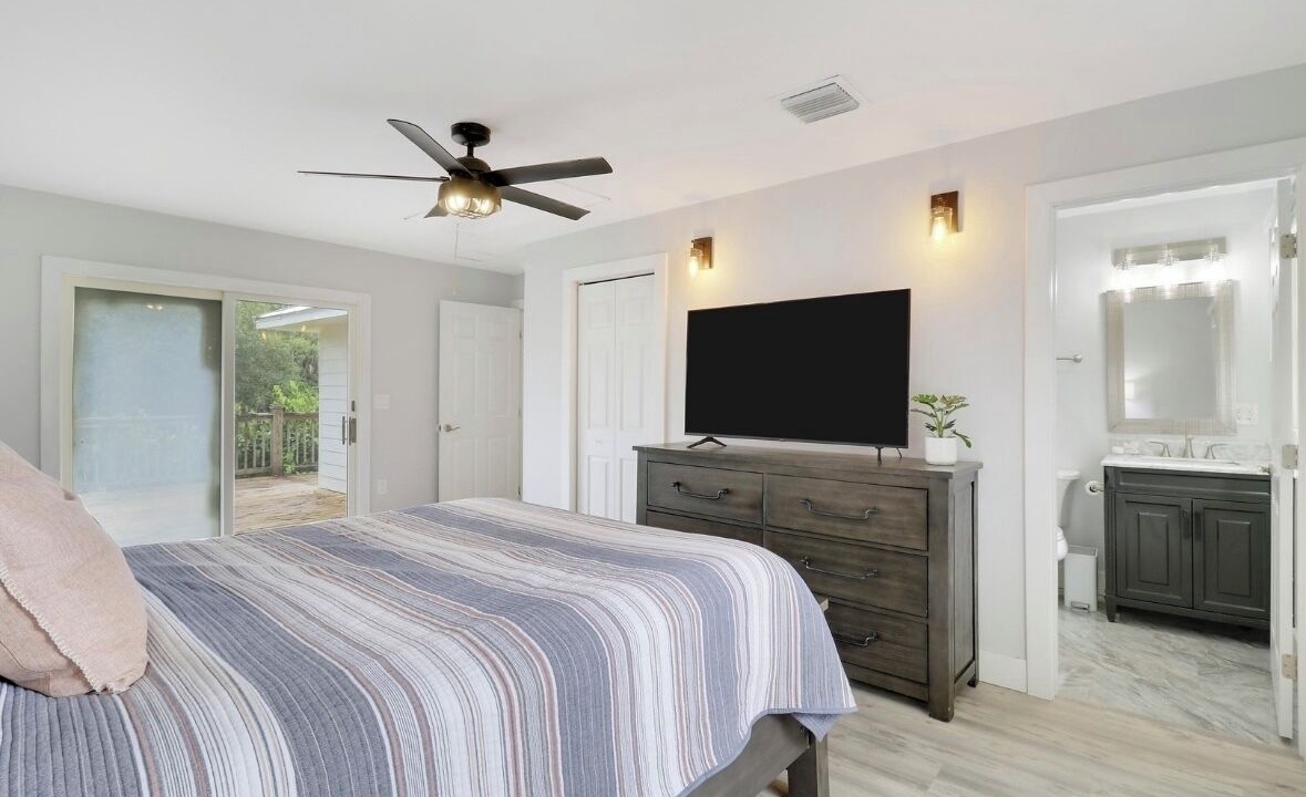 Photo of Bedroom in Palm Beach Country Estates