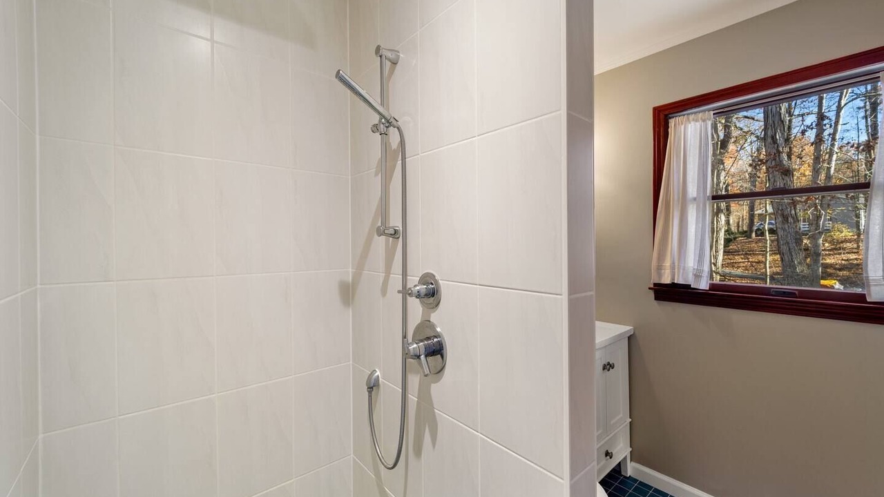 Photo of Bathroom in Kabletown