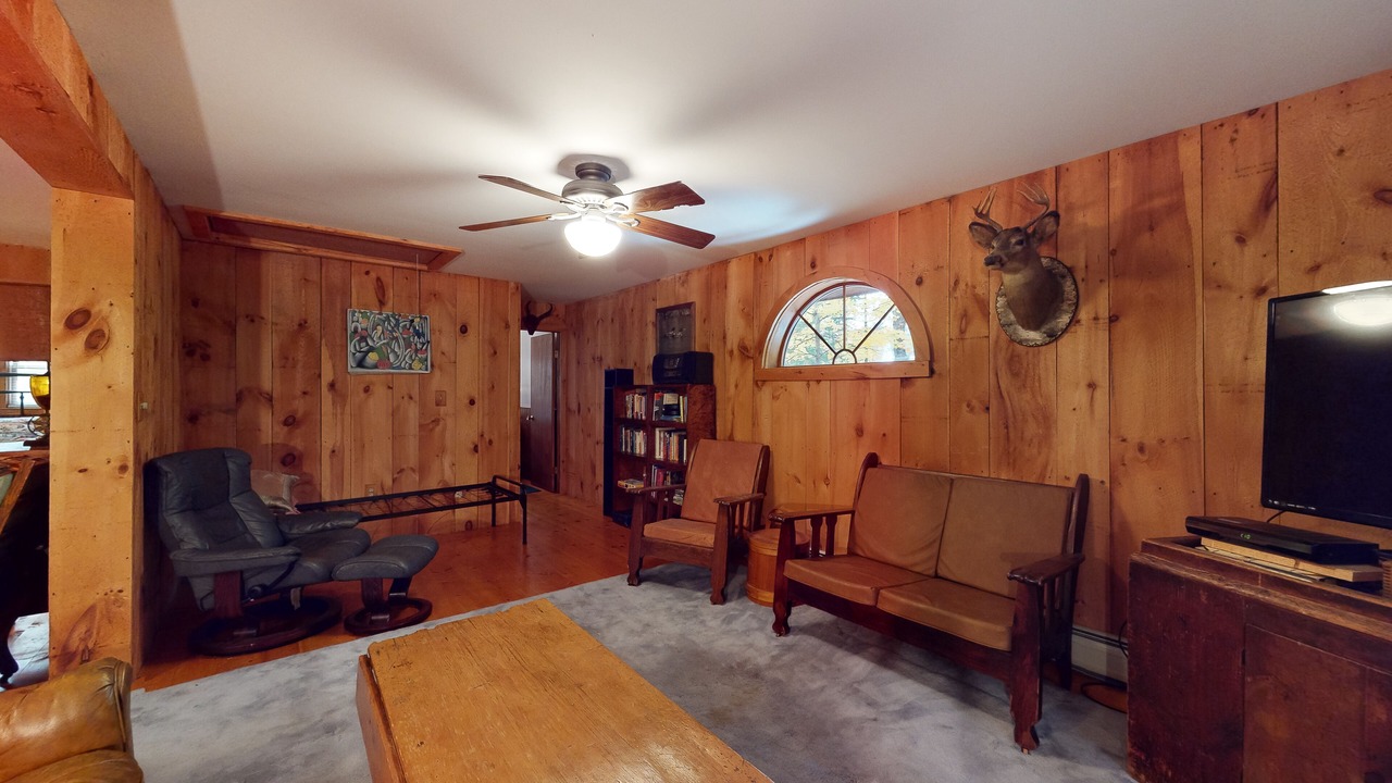 Photo of Livingroom in Moultonborough